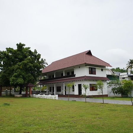 Tamarind Heritage Holiday Home Angamali Ngoại thất bức ảnh
