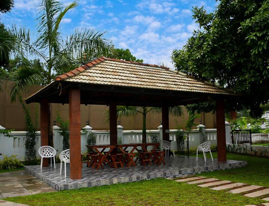 Tamarind Heritage Holiday Home Angamali Ngoại thất bức ảnh